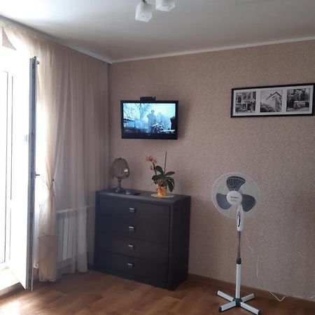 Apartamento Однокімнатна Shepetivka Exterior foto