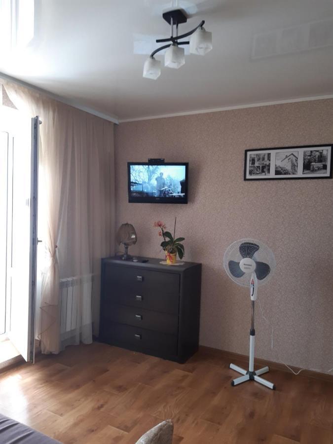 Apartamento Однокімнатна Shepetivka Exterior foto