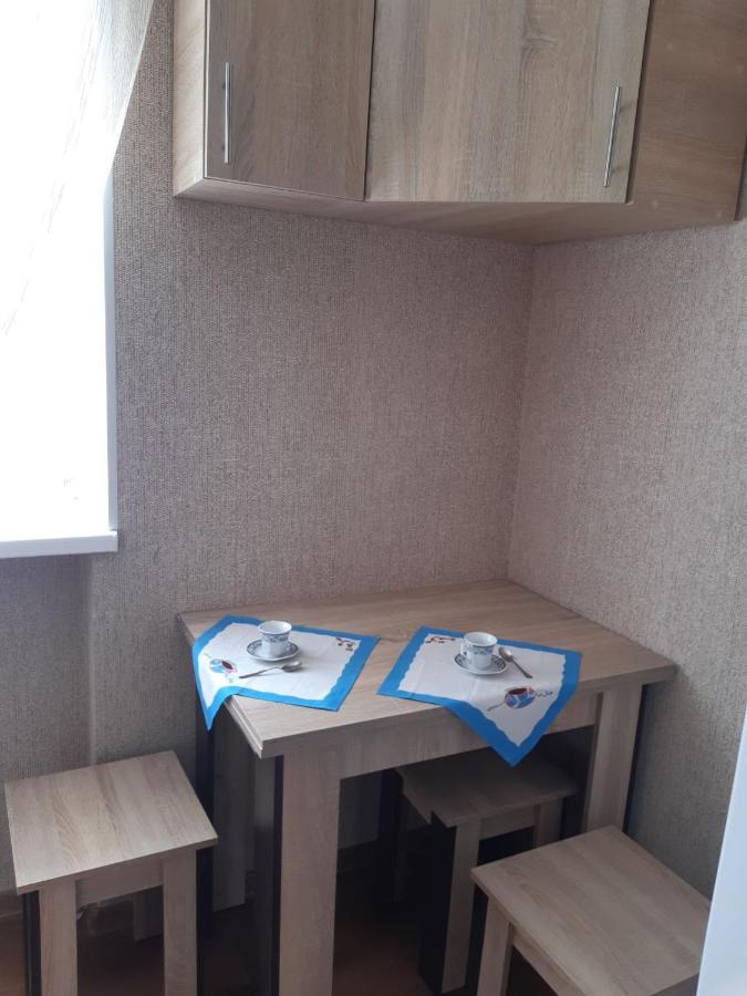 Apartamento Однокімнатна Shepetivka Exterior foto
